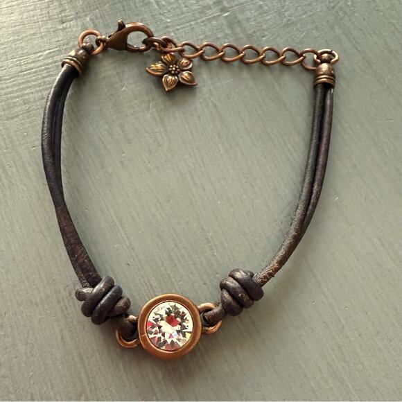 Brown Leather & Crystal Pendant Bracelet - Picture 4 of 4